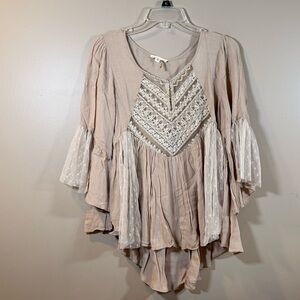 Elegant Beige Women's Top with Lace Detail